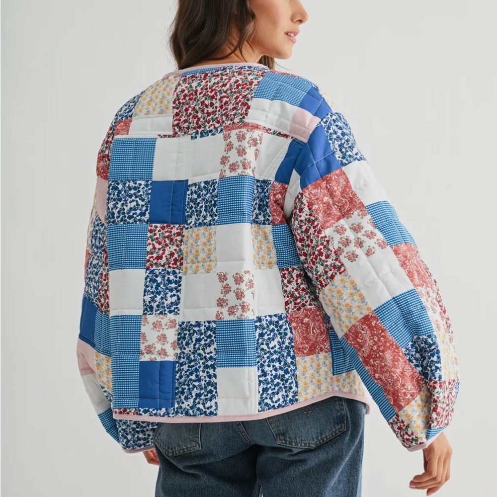 NEW WITH TAGS Camellia Patchwork Floral Women's Jacket - Picture 4 of 4